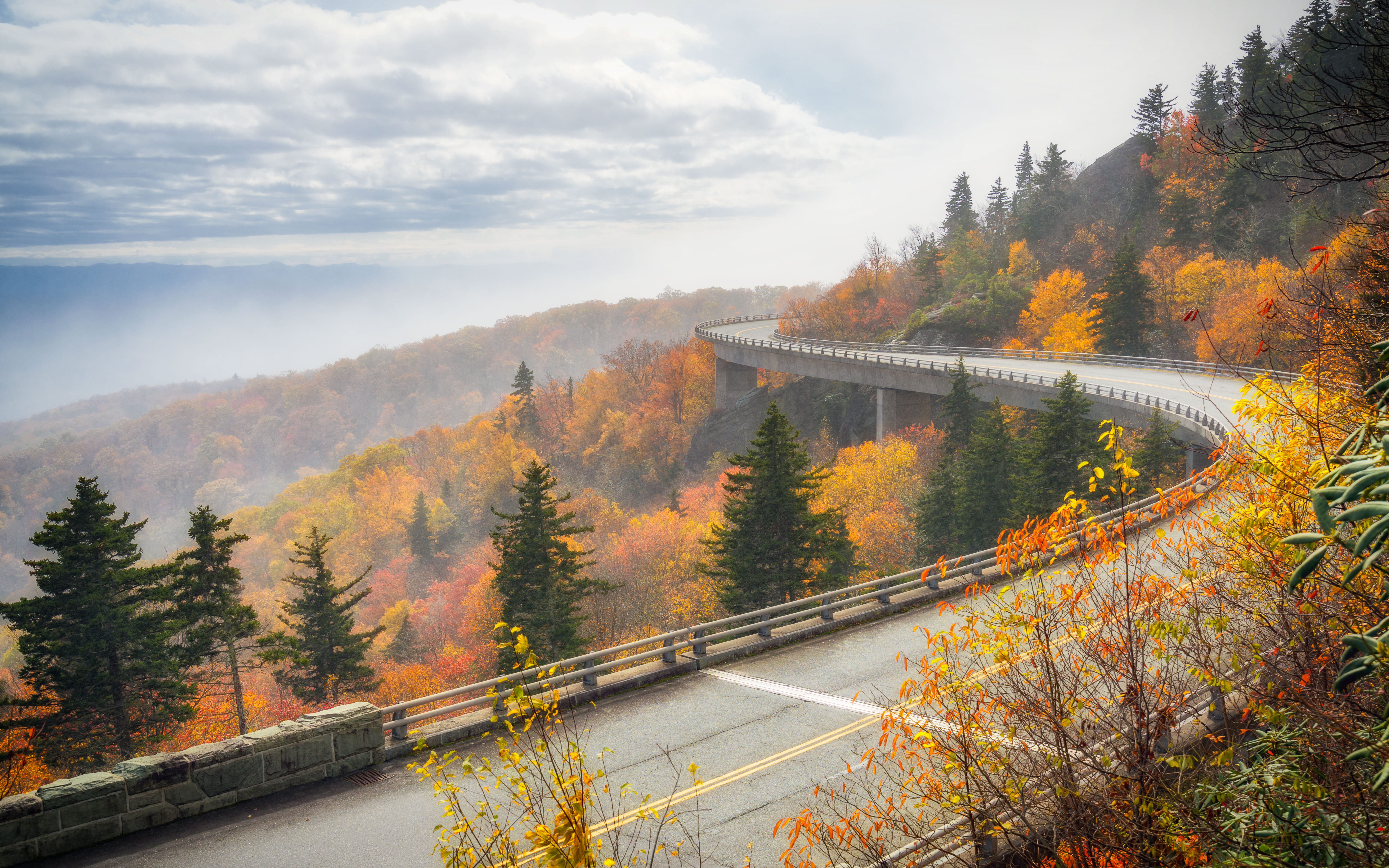 RV_rental_national_parks_fall_Great_Smoky_Mountains.jpg