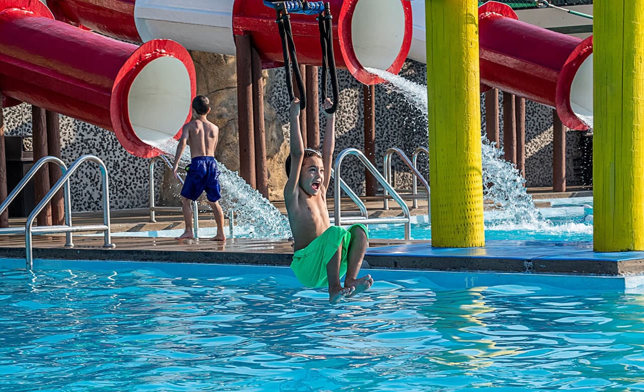 RV-rental-cool-waterparks3-(1).jpg