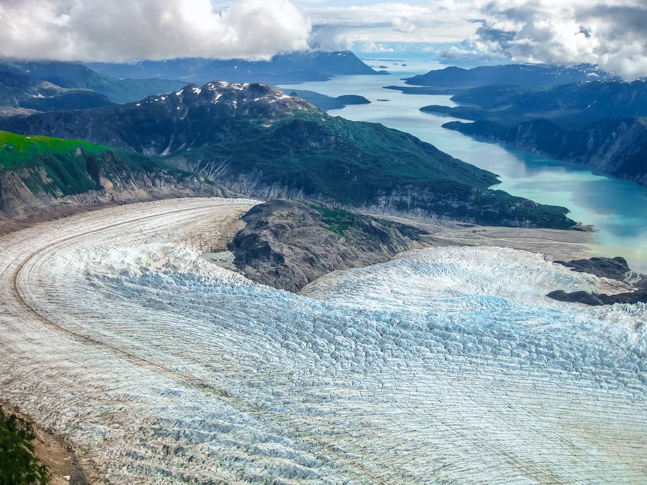 Best 11 Stargazing Locations in Alaska to Camp Near - Cruise America