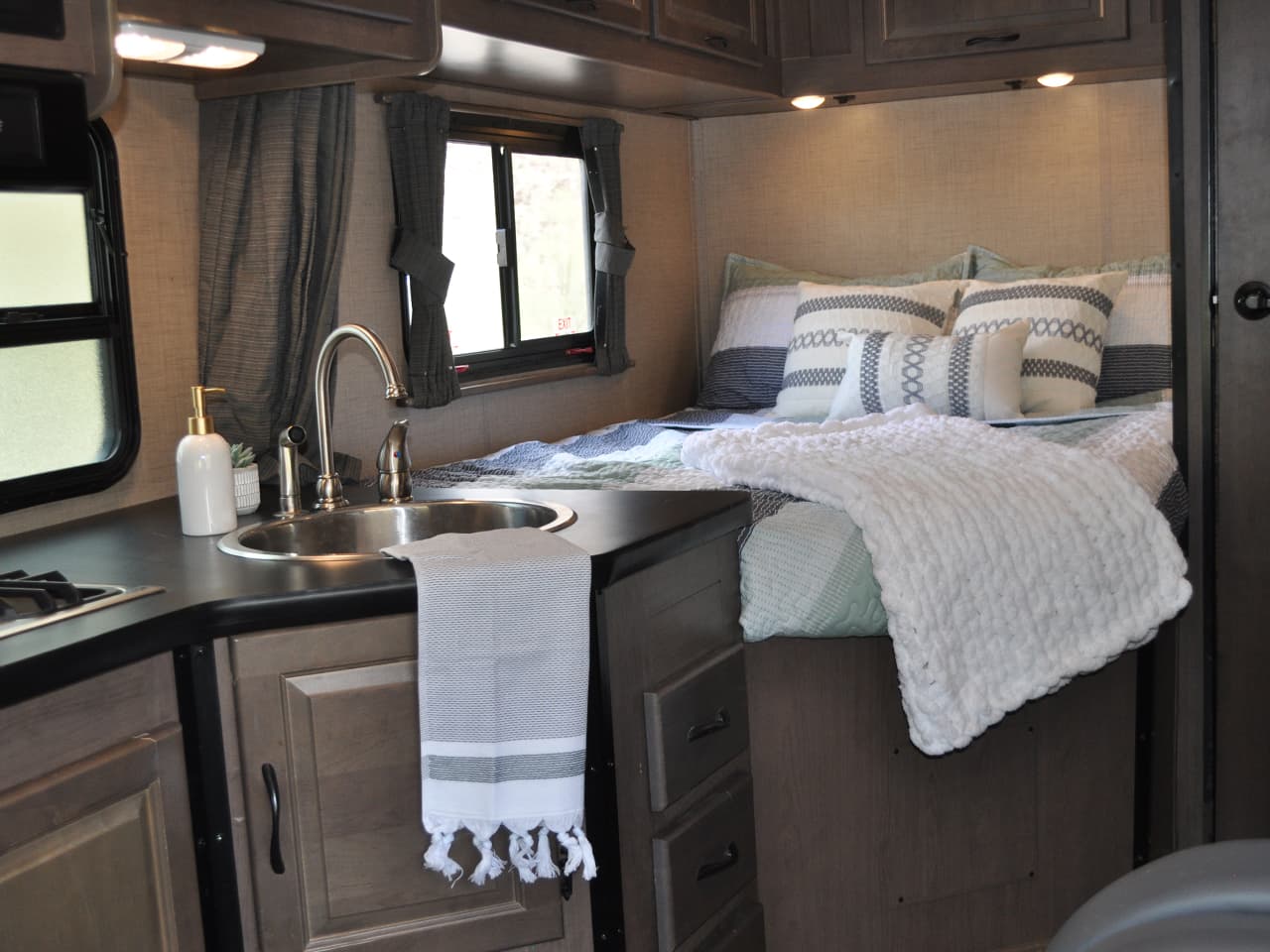 RV Image